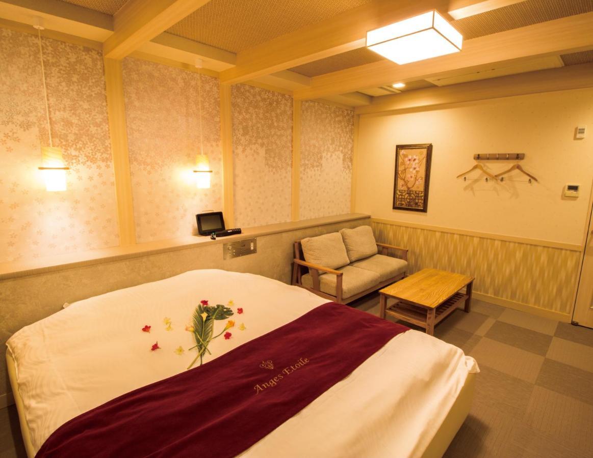 ホテル アンジュエトワール 堺 - Adult Only ซาคาอิ ภายนอก รูปภาพ